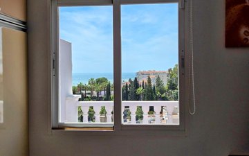Property slide 50