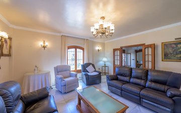 Property slide 25