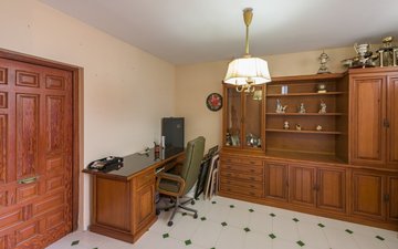 Property slide 39