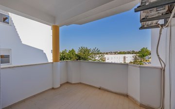 Property slide 21