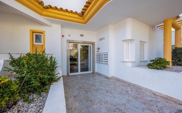 Property slide 40
