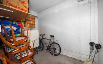 Property slide 28