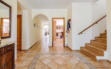 Property slide 32