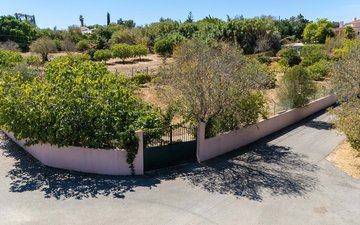 Property slide 44