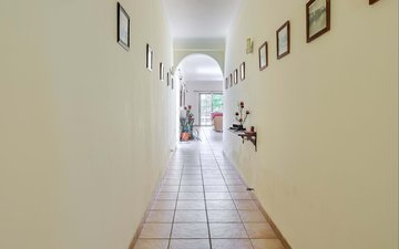 Property slide 40