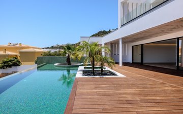 Property slide 17