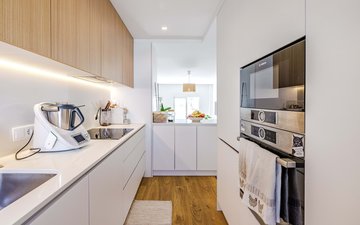 Property slide 8