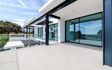 Property slide 22