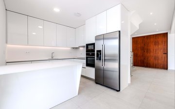 Property slide 10