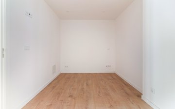 Property slide 23