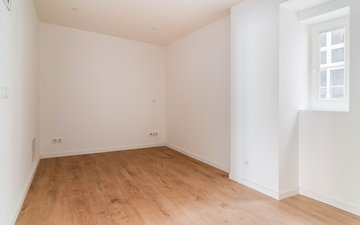 Property slide 22