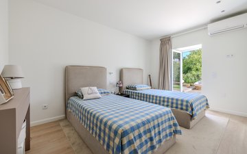 Property slide 16