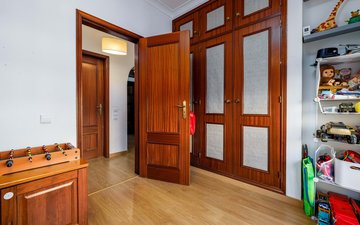 Property slide 29