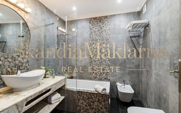 Property slide 30