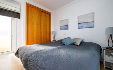 Property slide 32