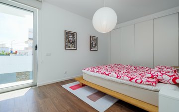 Property slide 19