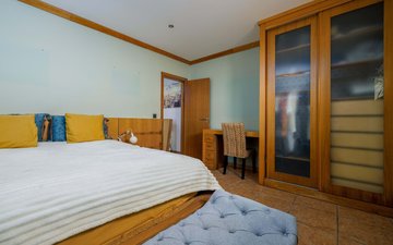 Property slide 44