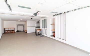 Property slide 21
