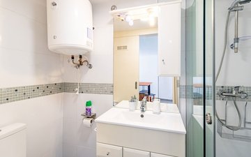 Property slide 23