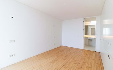 Property slide 22