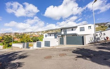 Property slide 25