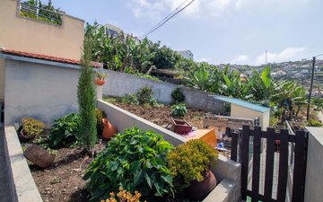 Property slide 19