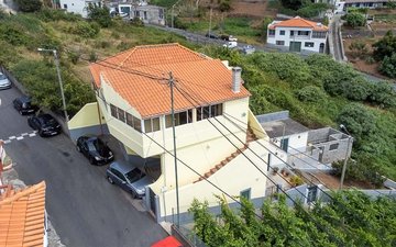 Property slide 18