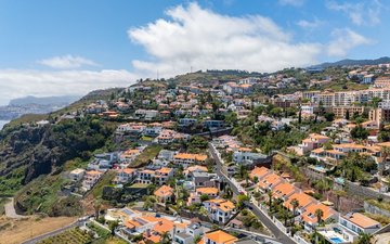 Property slide 86