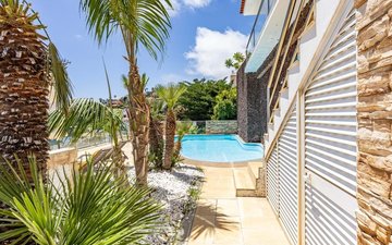Property slide 77