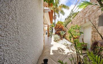 Property slide 52