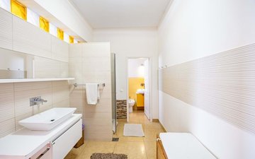 Property slide 64