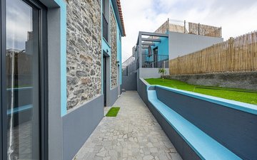 Property slide 20