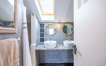 Property slide 17