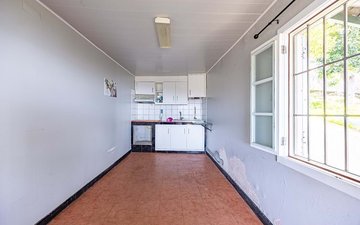 Property slide 20