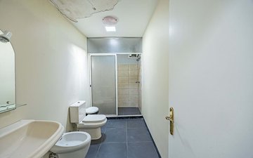 Property slide 17