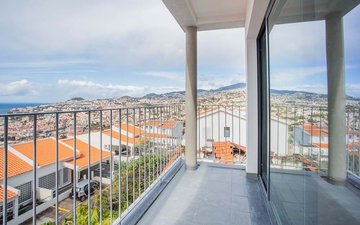 Property slide 17