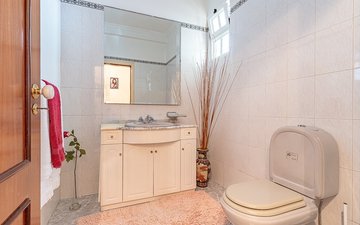 Property slide 25