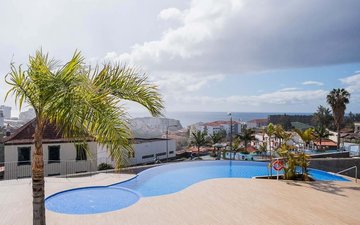 Property slide 22