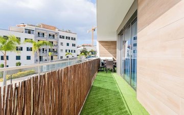 Property slide 21
