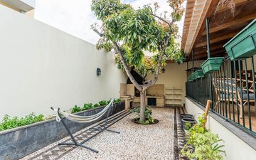 Property slide 30