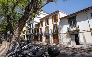 Property slide 20