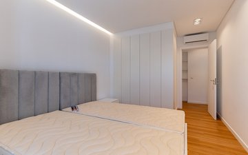 Property slide 4