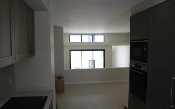 Property slide 32