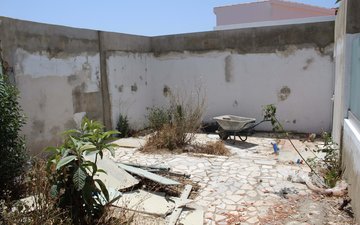 Property slide 44