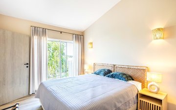 Property slide 33