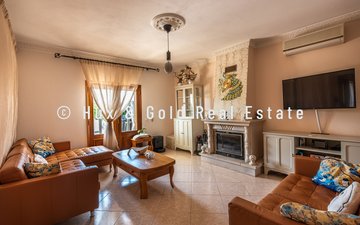 Property slide 25