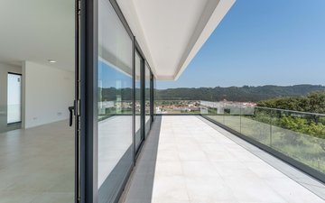 Property slide 18