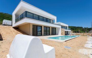 Property slide 21