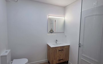 Property slide 16