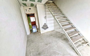 Property slide 14